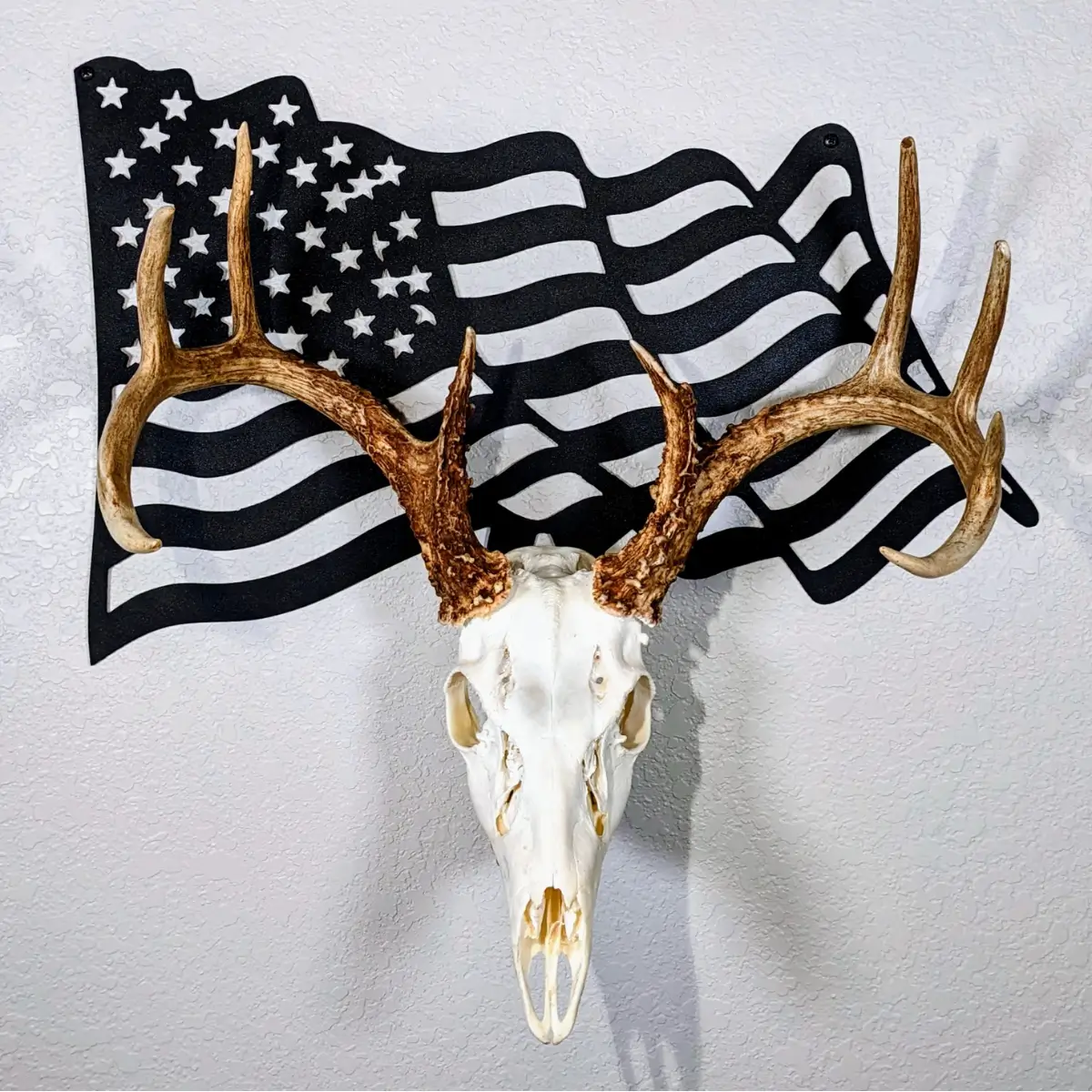 Waving American Flag European Mount Skull Hanger - Kabash Outdoors